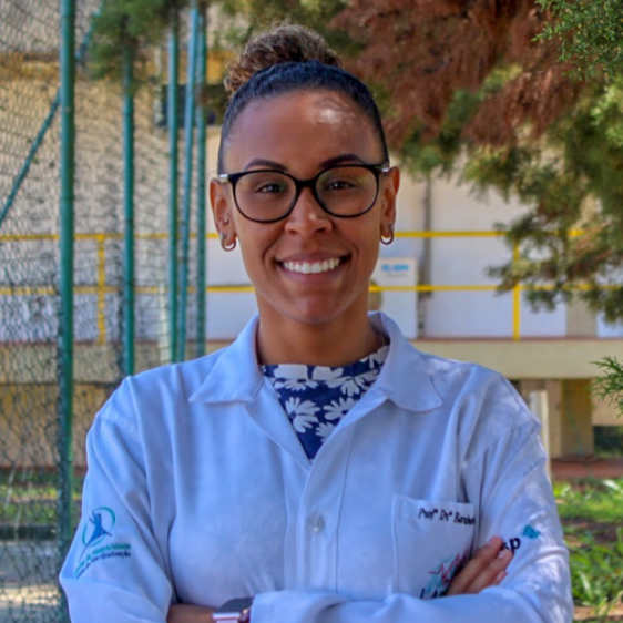Profa. Dra. Bárbara Antunes